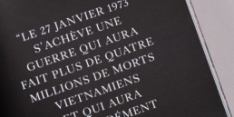 typographie, mise en page exergue sur fond noir